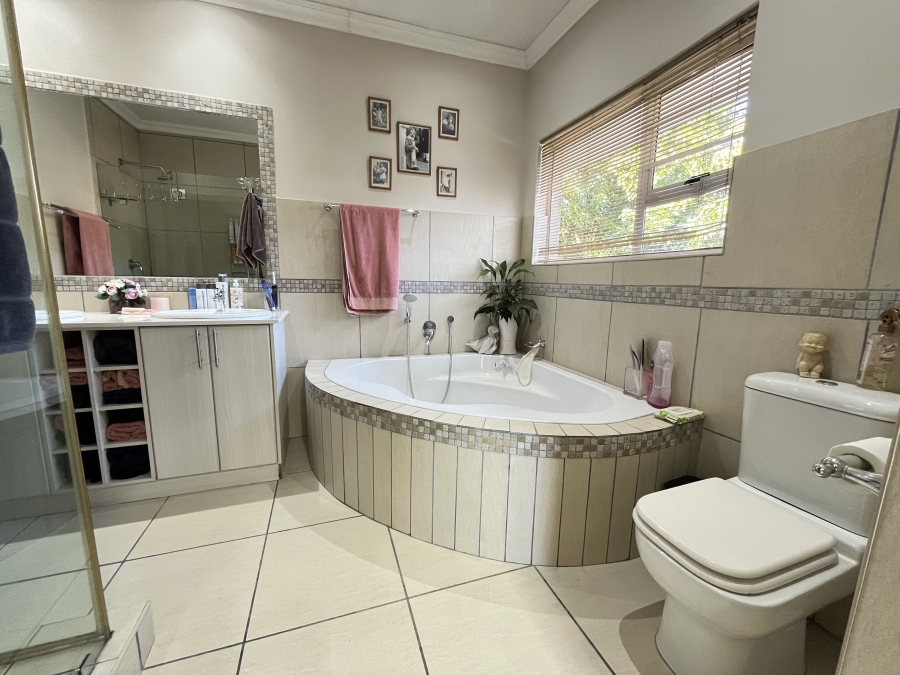 3 Bedroom Property for Sale in Helena Heights Western Cape